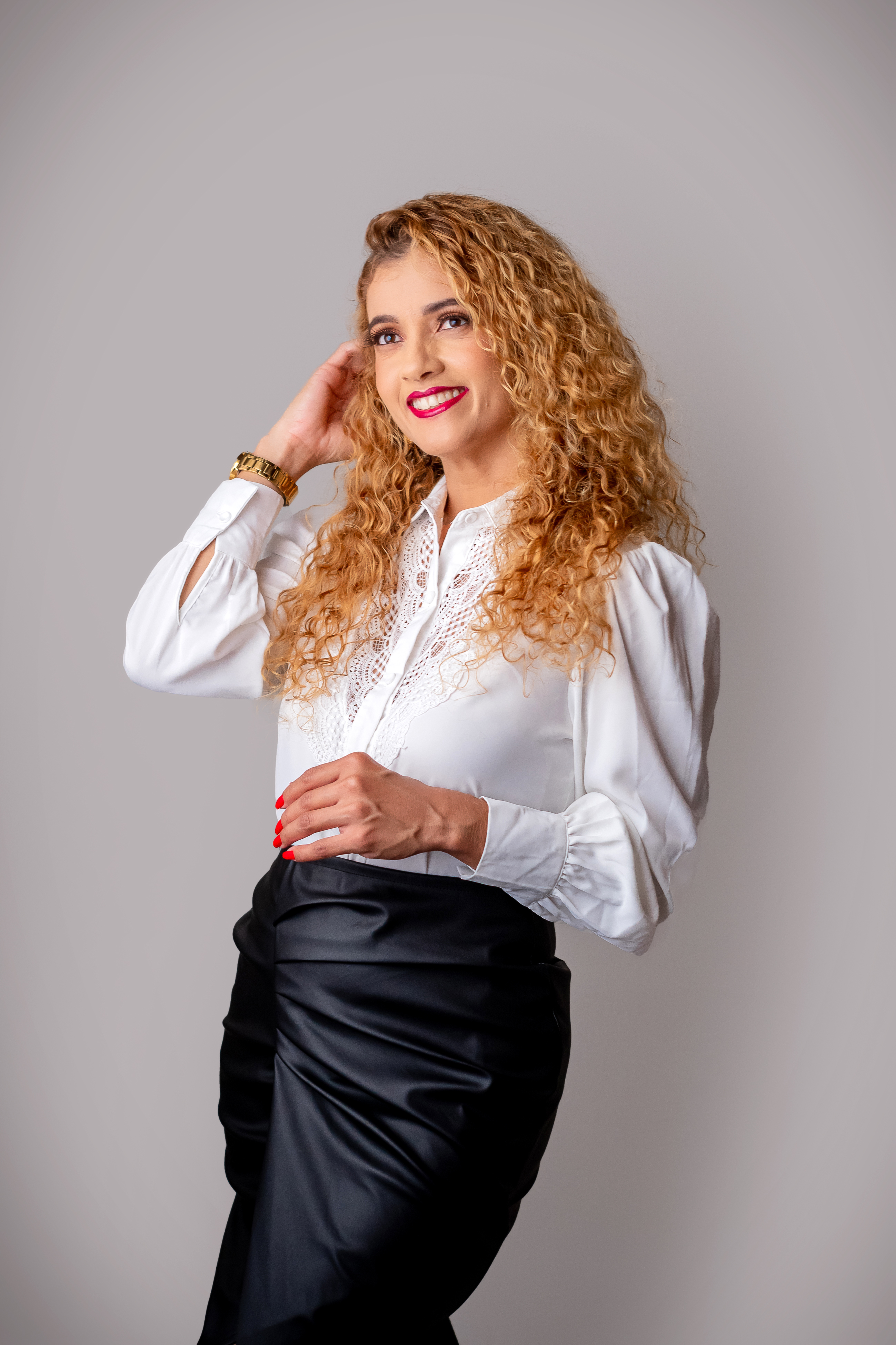 Dra. Aline Alves de Matos, advogada em Pirapora/MG, OAB/MG 200.659